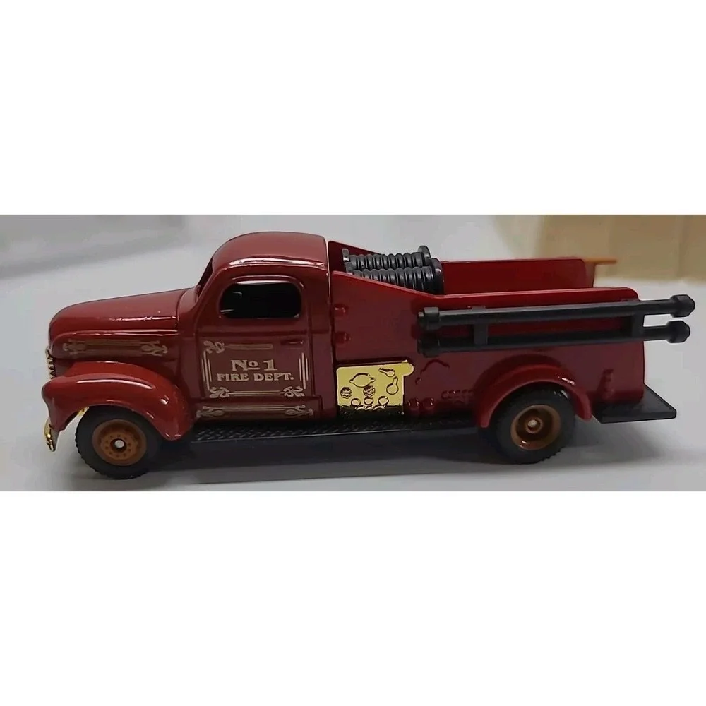 Small model cars fire engine Readers‎ Digest